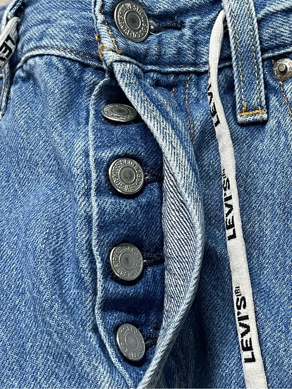 Levi's 501 Jogger Jean - Jog My Memory Women’s Size 26 - Picture 4 of 8